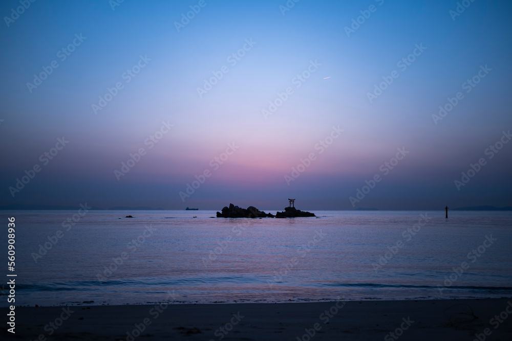 夜明け前の大分県杵築市の奈多海岸