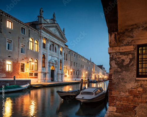 Venezia. Chiesa di San Lazzaro dei Mendicanti al crepuscolo, sul rio omonimo.
 photo