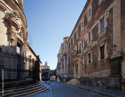 Fototapeta Naklejka Na Ścianę i Meble -  Catania. Via Crociferi