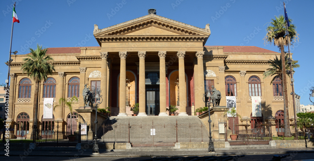 Fototapeta premium The Teatro Massimo Vittorio Emanuele, better known as Teatro Massimo, in Palermo is the largest opera house building in Italy, and one of the largest in Europe.