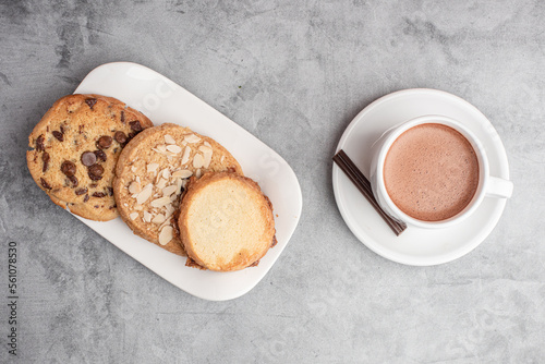 Obraz na płótnie Cookies and hot chocolate w salonie