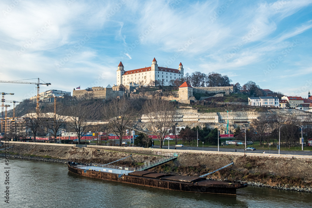 Fototapeta premium Slovakian castle in Bratislava centre