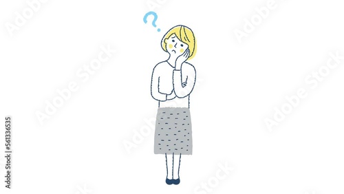悩んでクエスチョンマークを浮かべる女性　全身