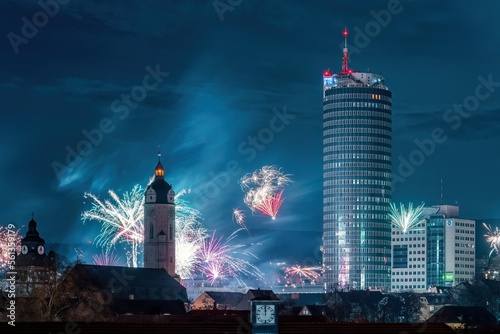 Jena (Thüringen): Silvester Feuerwerk zum Jahreswechsel