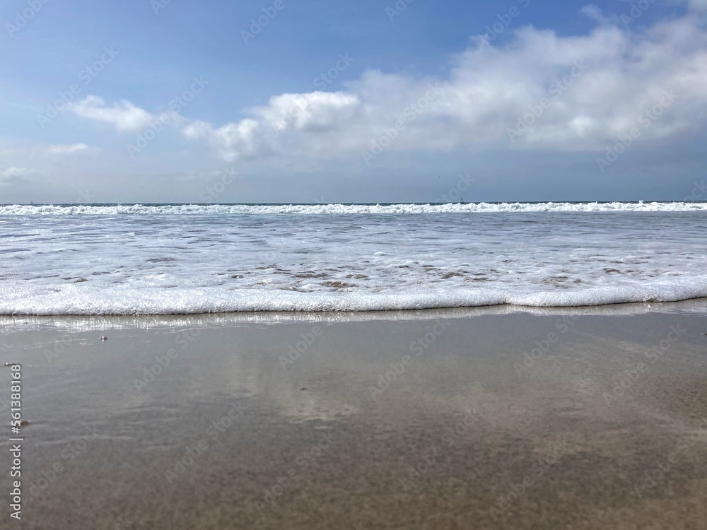 Fototapeta premium Beautiful scenery from the west coast. Oceans, skylines, and night scenes are all magnificent.