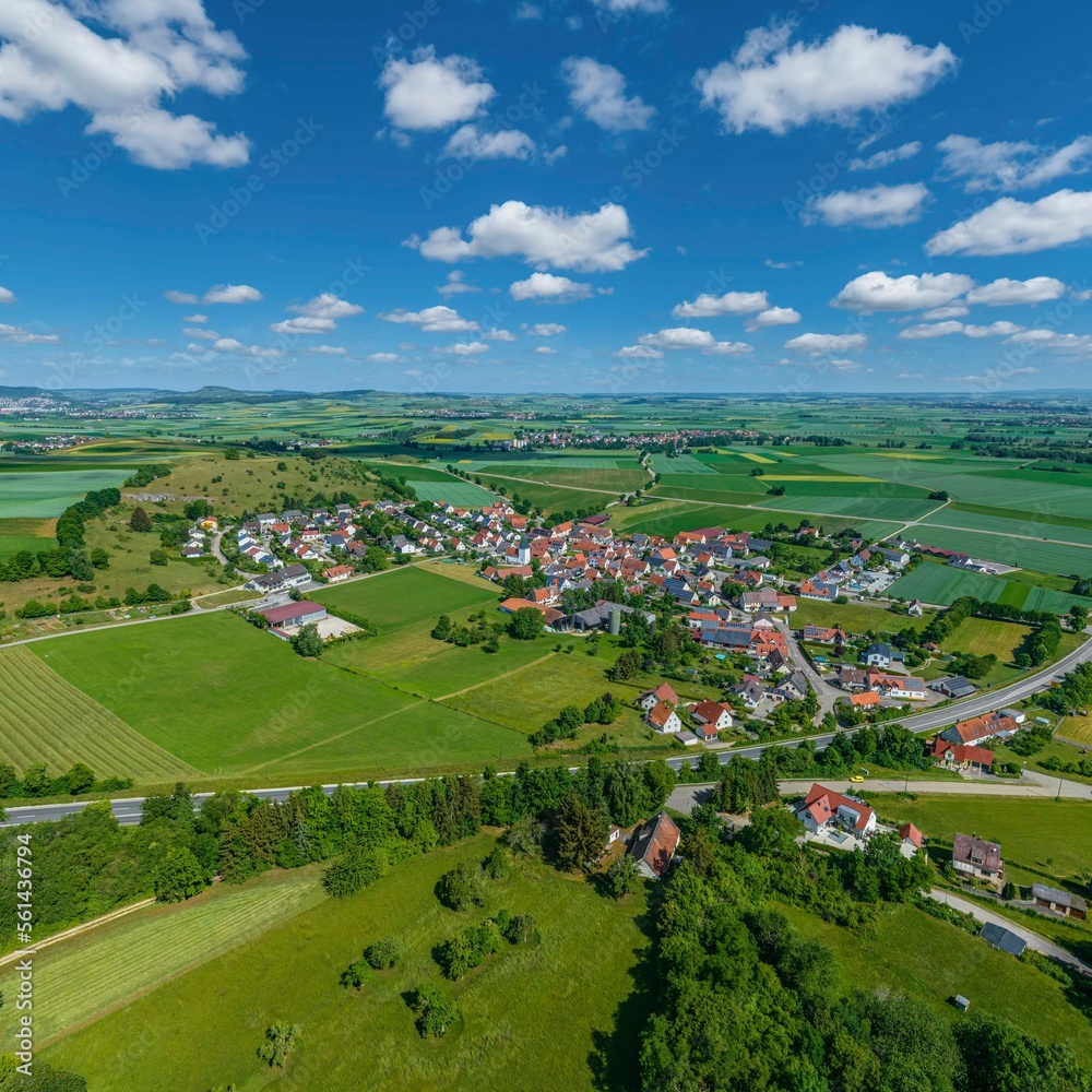 Ausblick über Holheim ins Nördlinger Ries