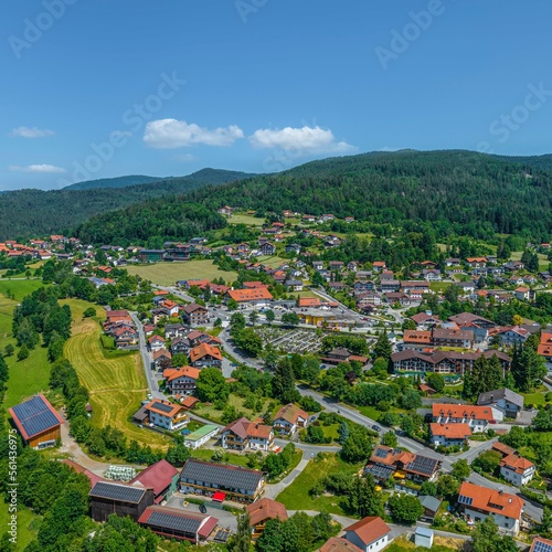 Ausblick auf das Ortszentrum am Bahnhof Bodenmais im Bayerischen Wald