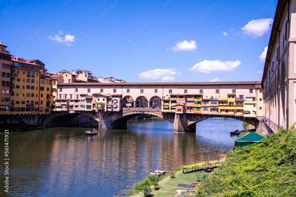 Obraz premium Ponte Vecchio over Arno river in Florence, Italy