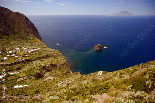 Der Ort Pollara auf der Insel Salina, Liparische Inseln, Sizilien. photo