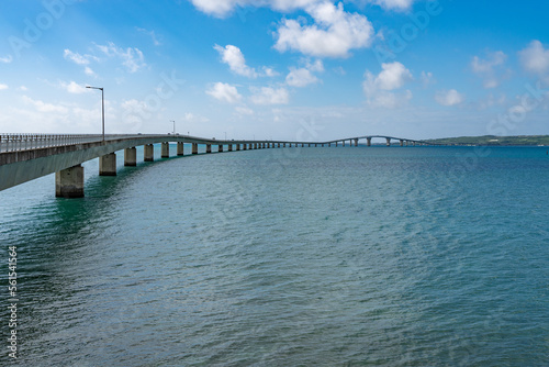 宮古島の海と伊良部大橋