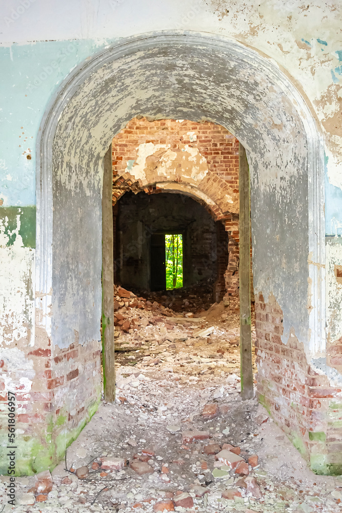 Obraz premium interior, ruins of an abandoned Orthodox church