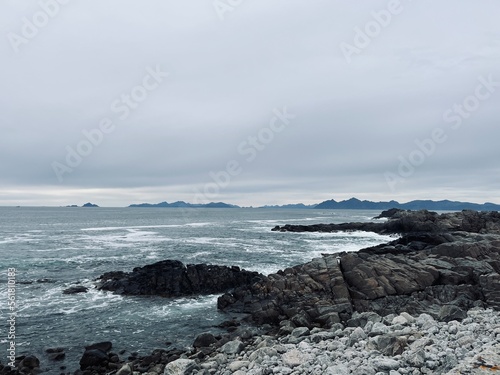 Amazing rocky ocean bay, rocky coast, huge stones, seascape, cloudy sky, Nordic фототапет