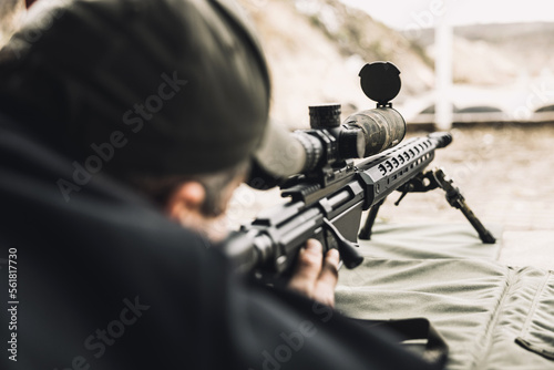 Close up picture of an optical rifle