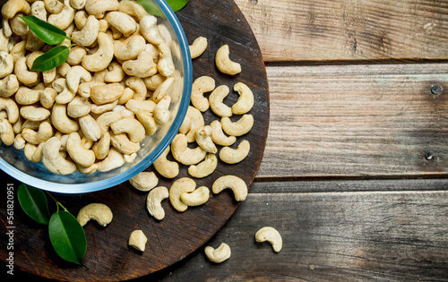 Cashews in a bowl.