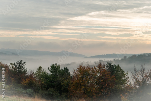 wschód słońca we mgle © Mariusz