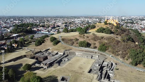 Piramides de Cholula en Puebla photo