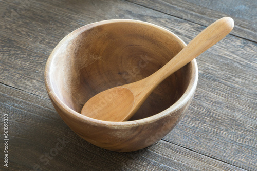 木椀と木製スプーン