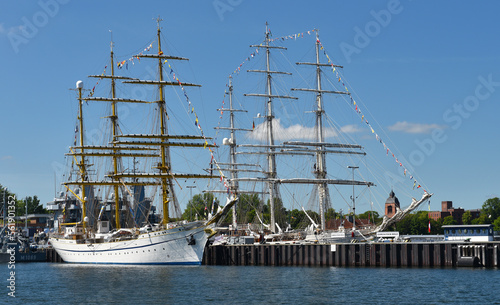 Segelschiff Gorch-Fock an der Mole
