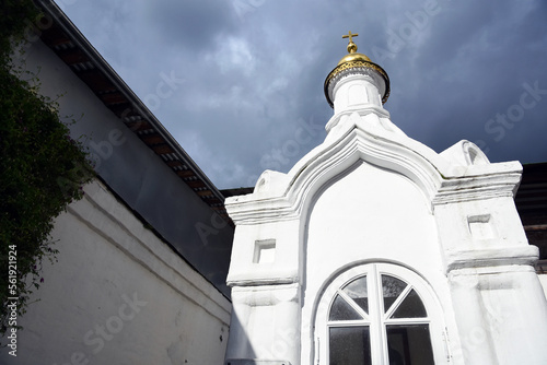 Obraz na płótnie Ancient architecture of Moscow city. Novospassky monastery. Popular landmark. w salonie