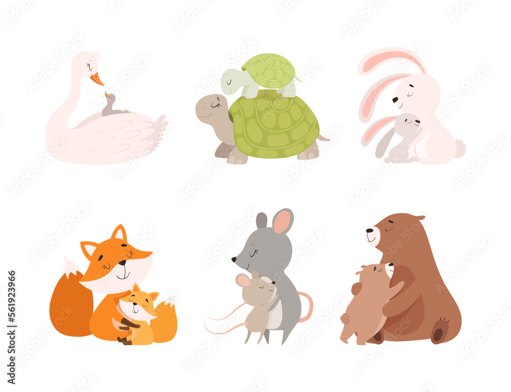 Naklejka premium Loving mom animals hugging cubs set. Cute parent and baby animal. Families of goose, turtle, rabbit, fox, mouse, bear cartoon vector illustration
