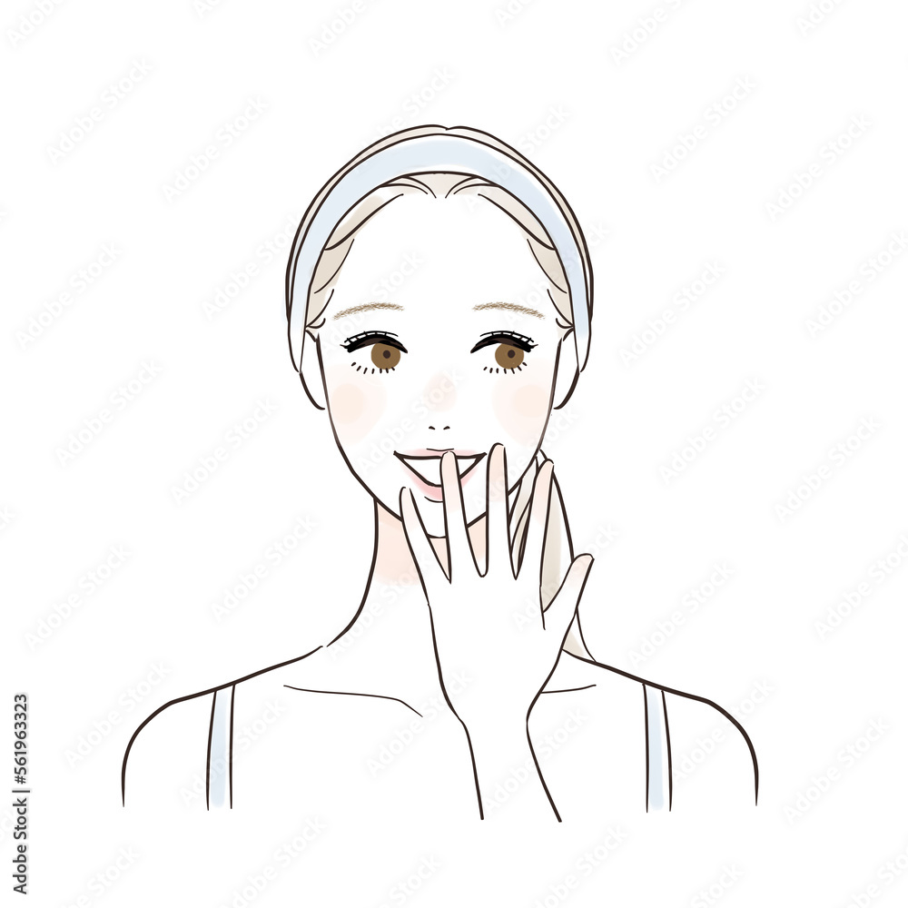 口に手を当てて笑う女性 スキンケア 口に手を当てて笑う女性 スキンケア
