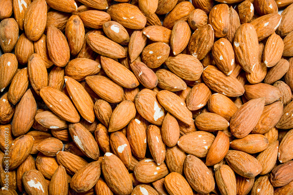 The texture of almonds is peeled. The texture of almonds is peeled.