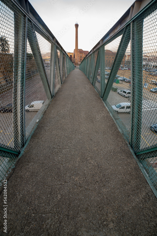 Puente hacia la industria