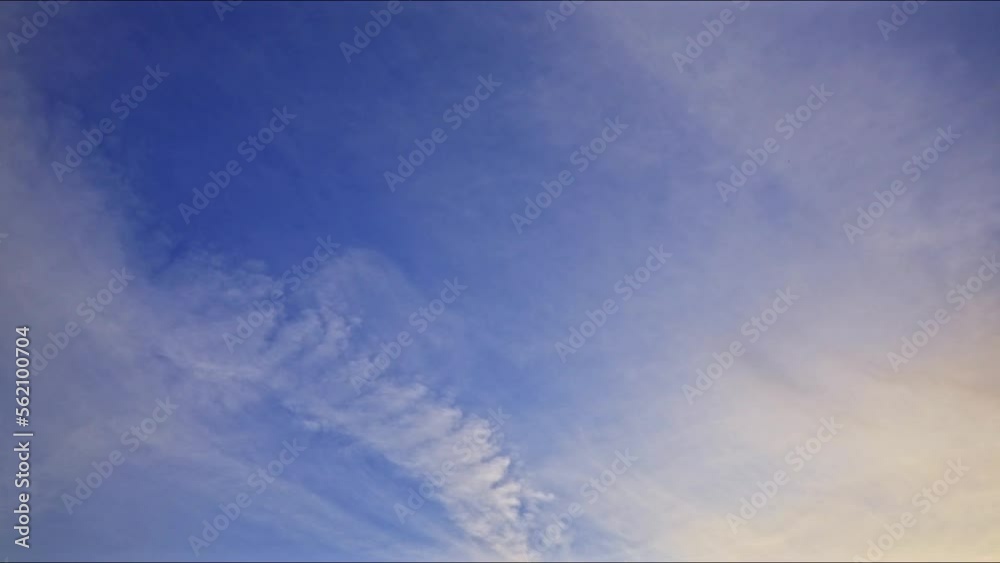 タイムラプス 夕暮れに流れる雲 タイムラプス 夕暮れに流れる雲