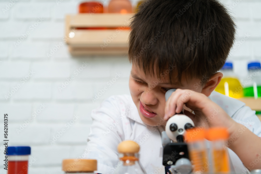 Little boy in science classroom It is the basis for the process of systematic thinking, reasoning, observation, data collection. as well as analysis for processing Little boy in science classroom It is the basis for the process of systematic thinking, reasoning, observation, data collection. as well as analysis for processing