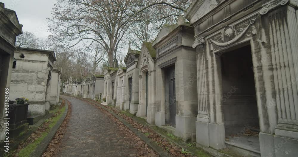 A visit of the famous cemetery In Paris A visit of the famous cemetery In Paris