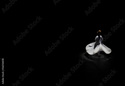 Foto Sufi Whirling Dervishes Photo,  Fatih Istanbul, Turkey
