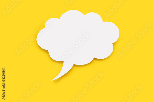 Canvastavla Speech bubble in the form of a cloud on a yellow background