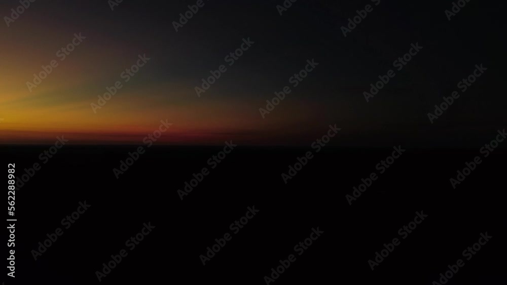 Amanecer de colores en el cielo Amanecer de colores en el cielo