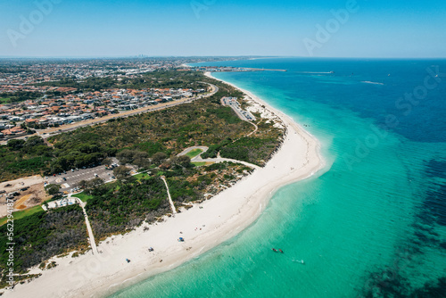Aerial view of Pinnaroo Point with the Perth skyline in the distance © LisaGageler