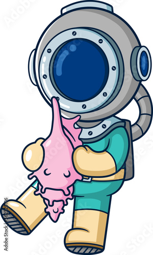 The diver playing with a big cockleshell