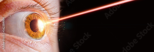 Quadro em tela close up of female eye with laser beam hitting the iris