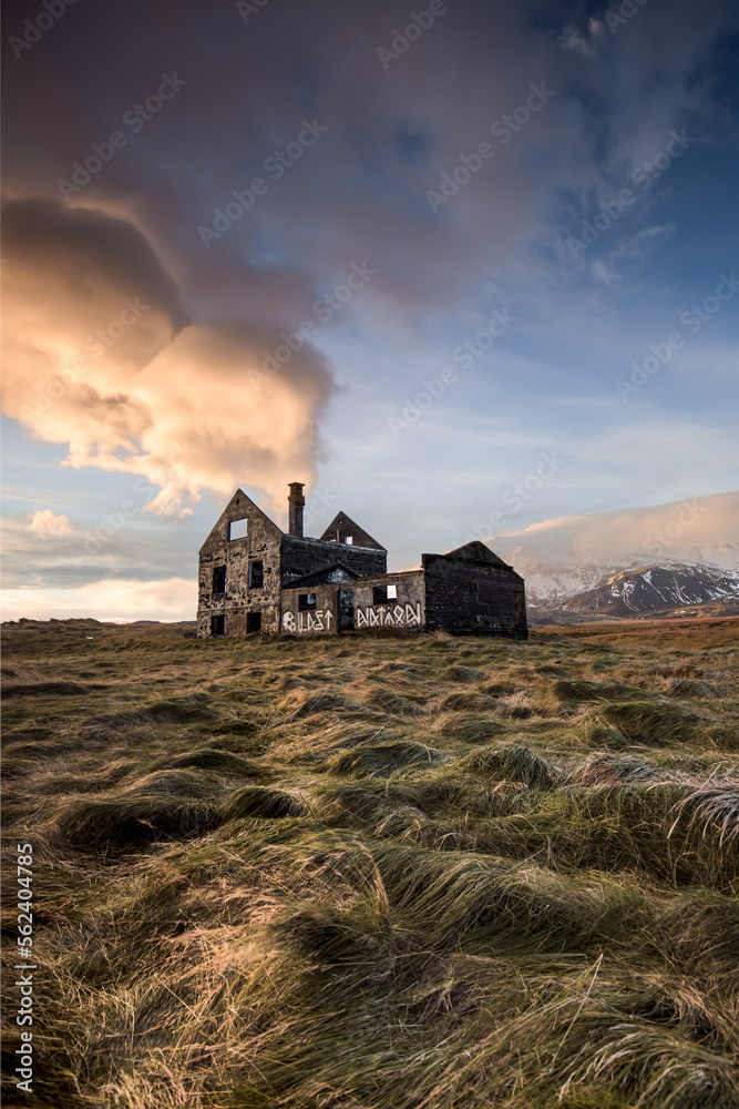 Abandoned House with autumn colours - Iceland Abandoned House with autumn colours - Iceland