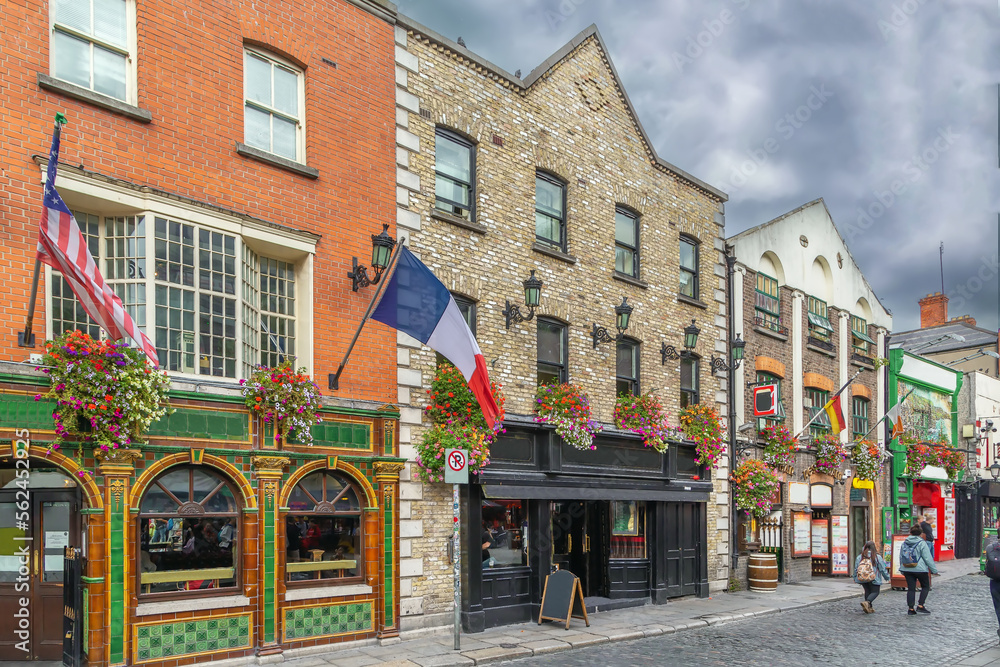Naklejka premium Temple Bar street, Dublin, Ireland