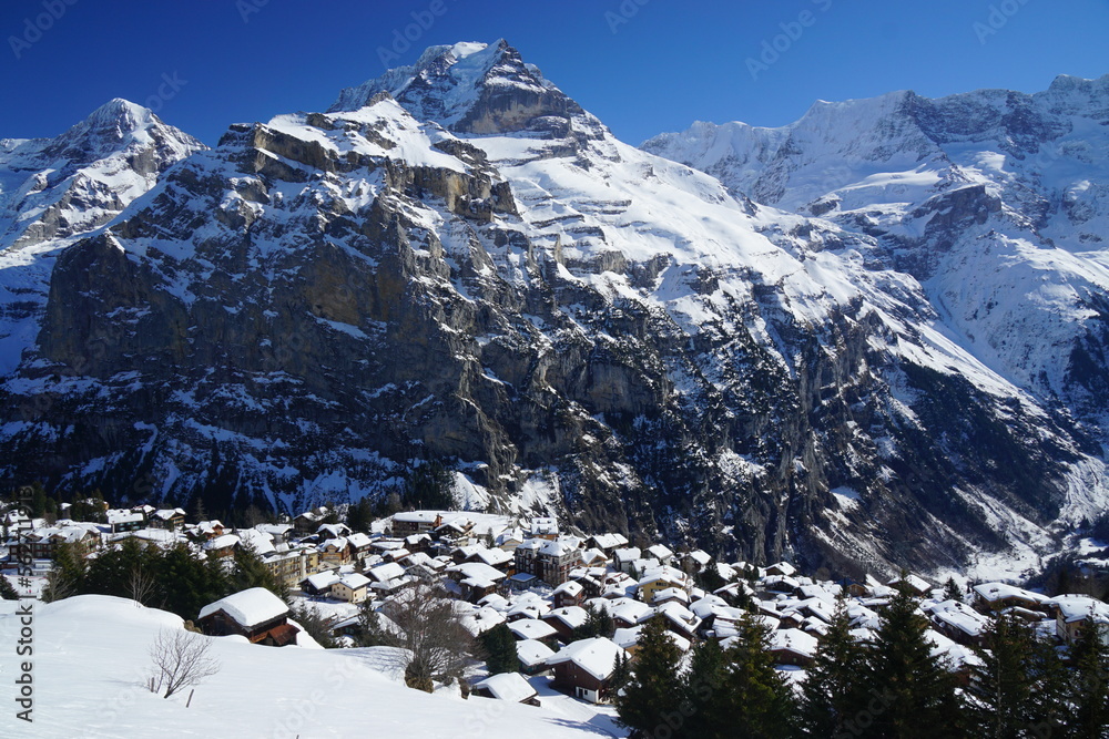 Jungfrau 4,158 m und Mürren Schweizer Alpen - obrazy, fototapety, plakaty 