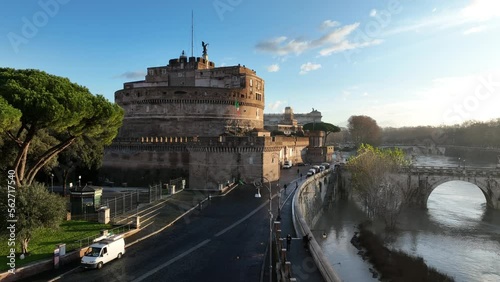 Castel Sant'Angelo a Roma
Vista Aerea del castello con passaggio di un gabbiano photo