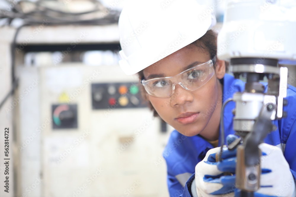 engineer teaching robot welding machine engineer teaching robot welding machine