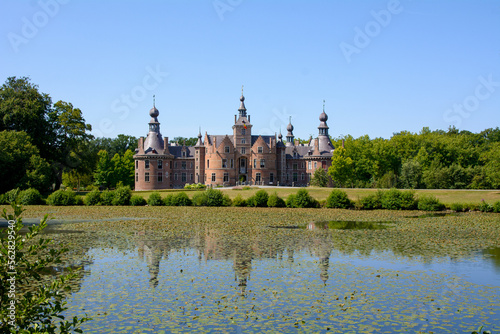 Kasteel van Ooidonk photo