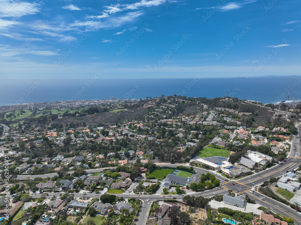 Obraz premium Aerial view over La Jolla Hills with big villas and ocean in the background, San Diego, California, USA