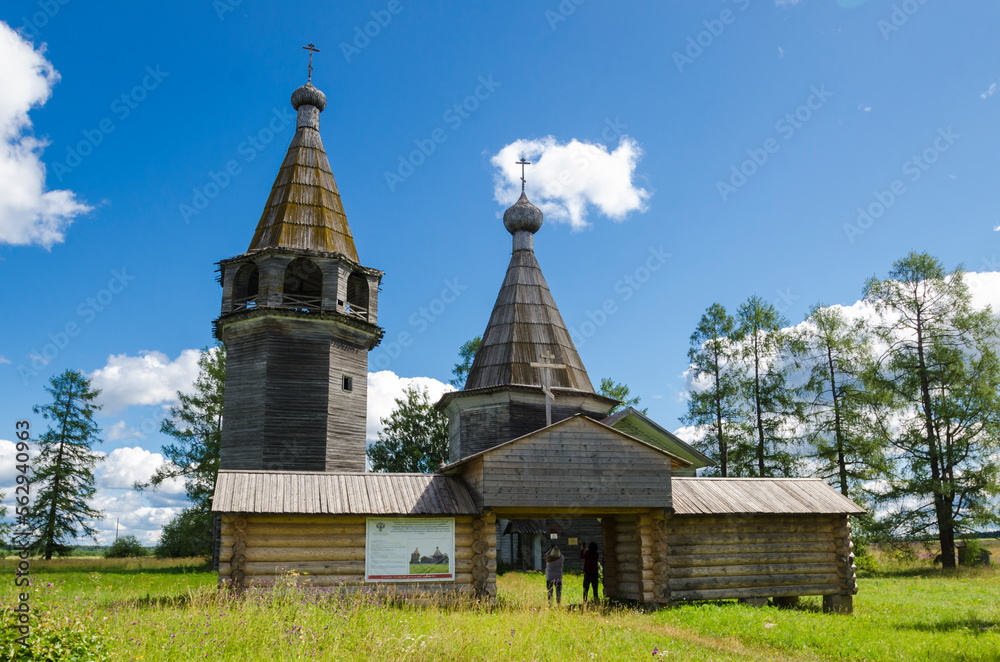 Oshevenskaya parish. Church of the Epiphany and bell tower. Russia, Arkhangelsk region, Shiryaikha