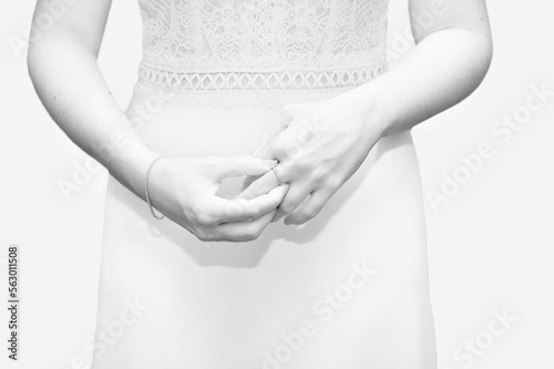 Las manos de la novia