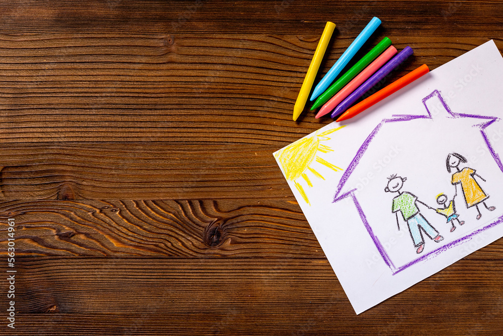 Kiddie stily picture og family at home. Mortgage concept Kiddie stily picture og family at home. Mortgage concept