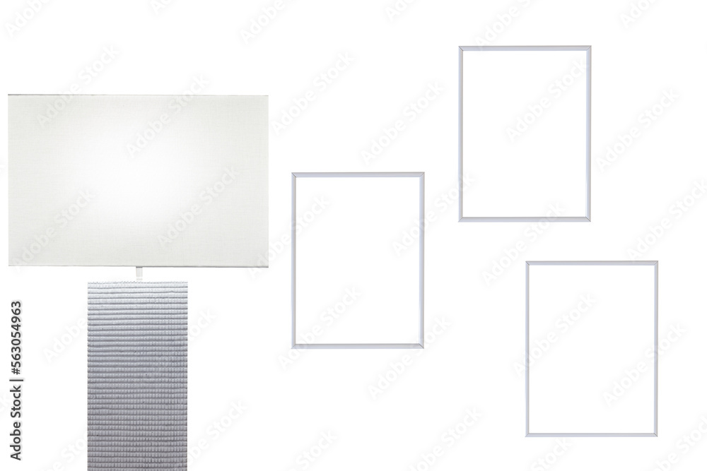 Trois cadres photos en mode portrait et paysage sur un mur avec une lampe et un fond transparent. Pour écrire un message, invitation, vœux, photographie.