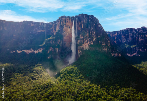 Obraz na płótnie Scenic Aerial view of Angel Fall world's highest waterfall w salonie