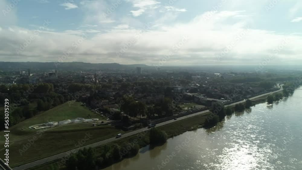 Vue aérienne d'Agen- Lot et Garonne - France Vue aérienne d'Agen- Lot et Garonne - France