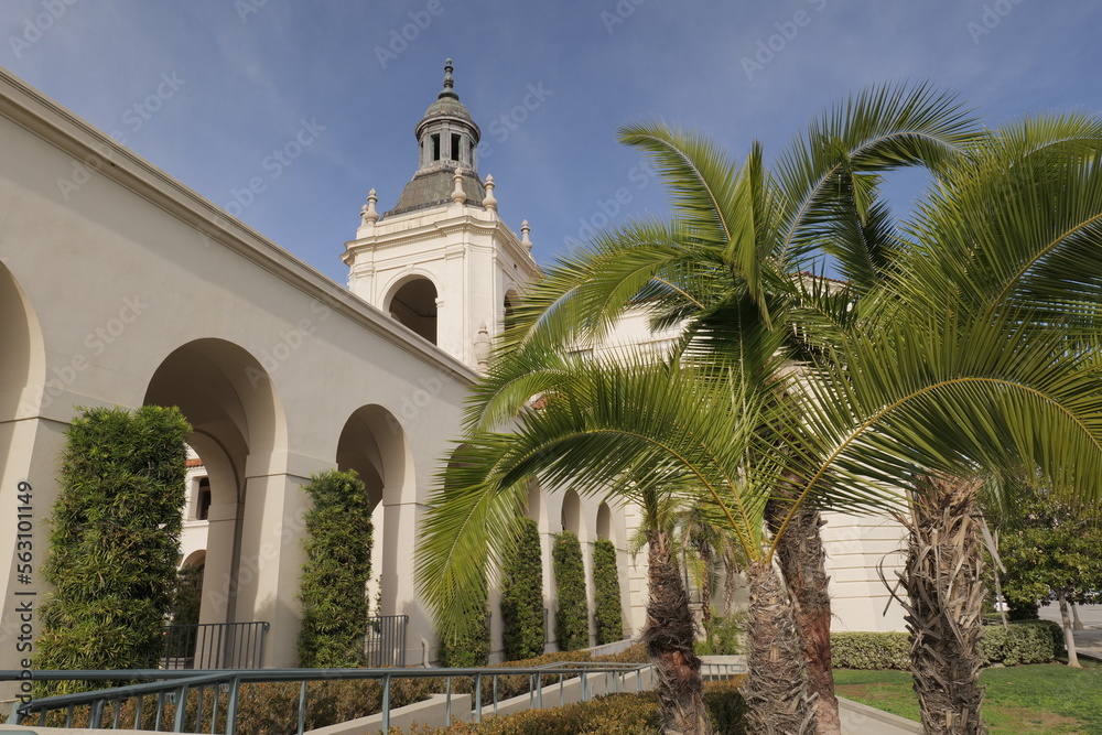 City Hall is one of Pasadena's major historical landmarks. The facility is located in the city center.Construction was completed on December 27, 1927.